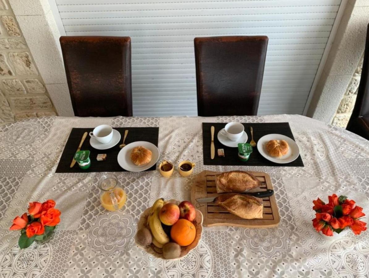 Saint-Martin-dʼArdèche B&B La Vieille Source المظهر الخارجي الصورة