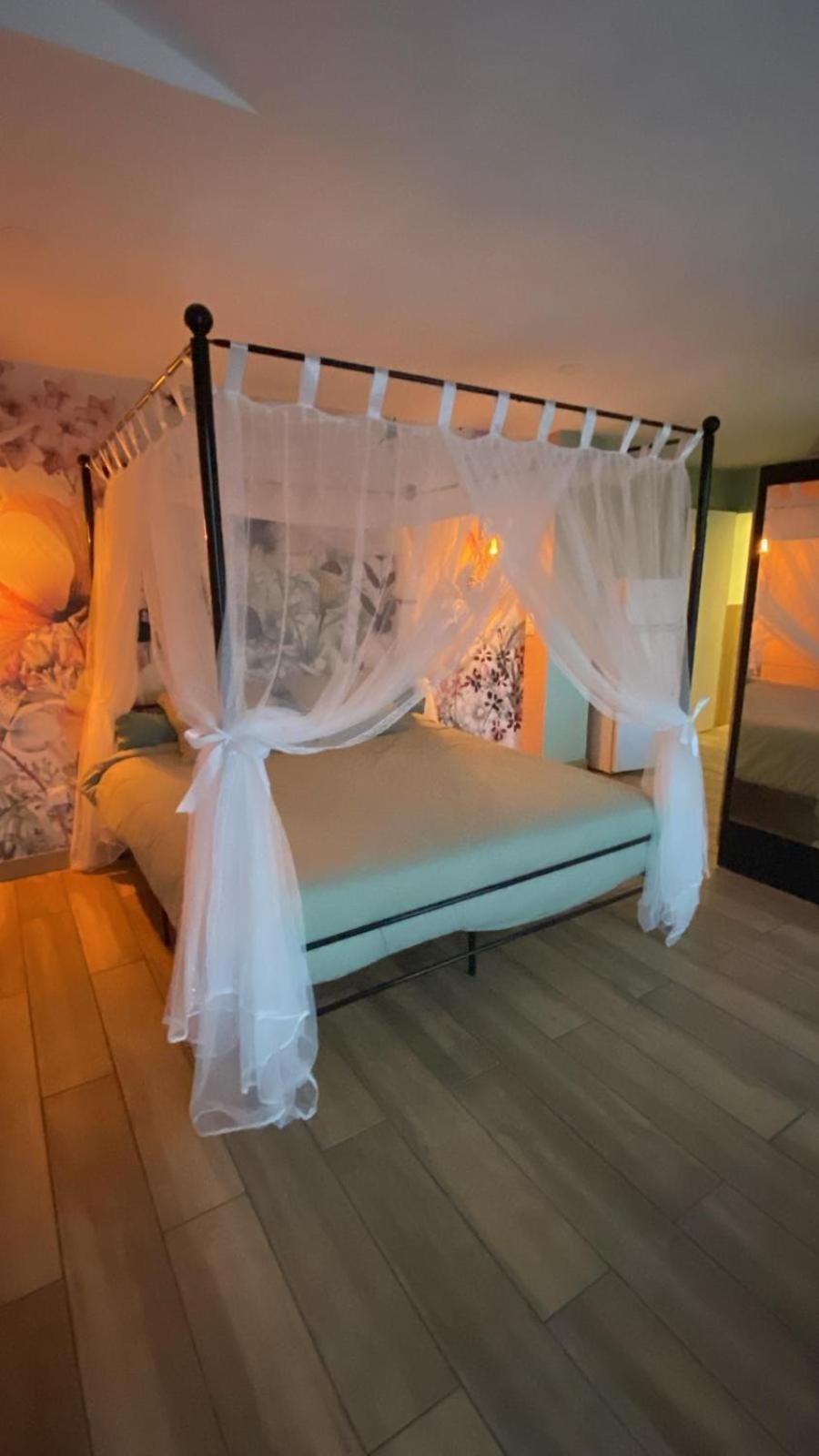 Saint-Martin-dʼArdèche B&B La Vieille Source الغرفة الصورة